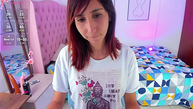 Laaura-Velez online show from 04-26-26, 12:03