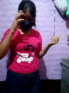 Snapshot of Village_girl99 chatting on 10-13-25, 04:29 Village girl99 online show from 10-13-25, 04:29