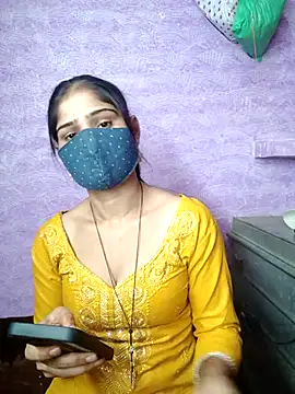 Snapshot of Village_girl99 chatting on 10-24-25, 06:54 Village girl99 online show from 10-24-25, 06:54