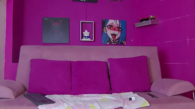 Snapshot of Aranzza_Ross chatting on 11-21-25, 07:56 Aranzza Ross online show from 11-21-25, 07:56