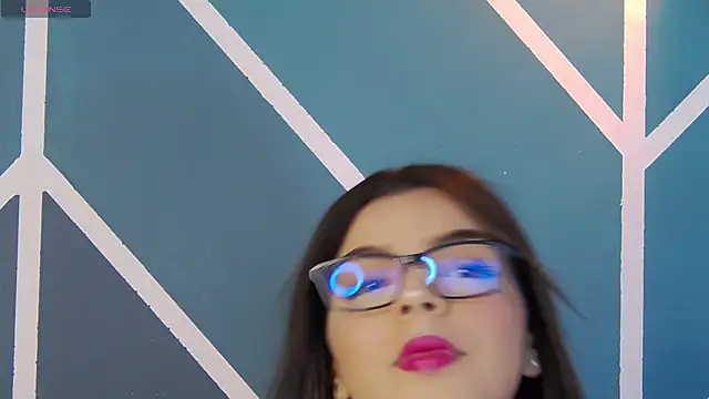 Snapshot of Aranzza_Ross chatting on 11-24-25, 08:08 Aranzza Ross online show from 11-24-25, 08:08