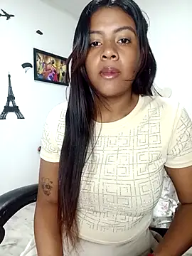 vannesitha25 online show from 10-10-25, 01:54