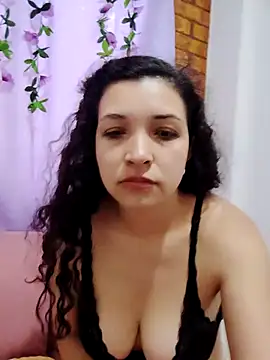 Snapshot of Miacollins12 chatting on 10-18-25, 02:07 Miacollins12 online show from 10-18-25, 02:07