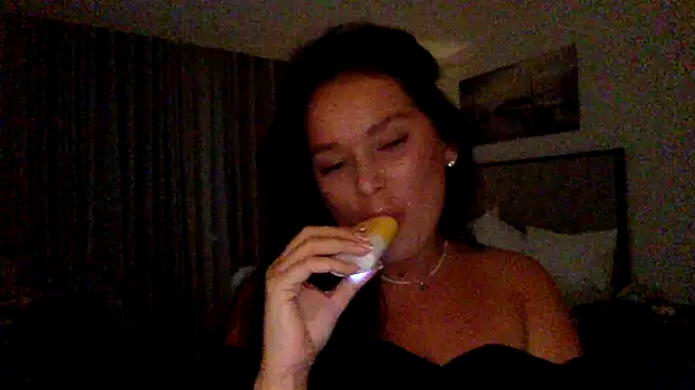 Fayronna online show from 02-10-26, 03:49