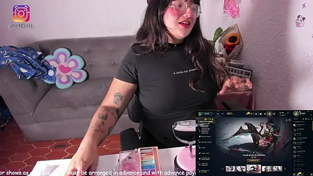 Emilycollei online show from 02-22-26, 06:57