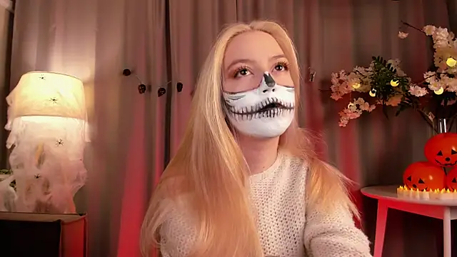 Snapshot of TinaStevenson chatting on 10-30-25, 11:16 TinaStevenson online show from 10-30-25, 11:16