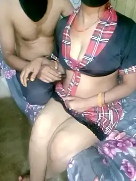Sexy Riya Bhabhi online show from 11-10-25, 04:17