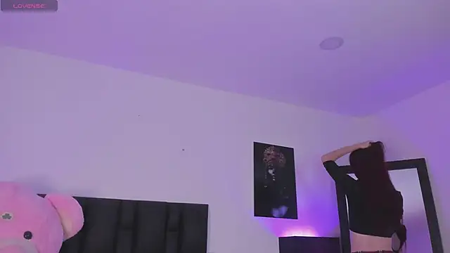 SaradaParker online show from 04-21-26, 03:07