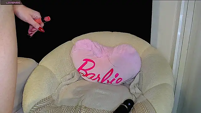 Horny beautyyy online show from 02-18-26, 01:29