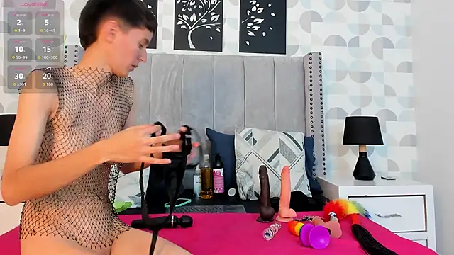 Snapshot of amely_santana chatting on 10-18-25, 08:20 amely santana online show from 10-18-25, 08:20