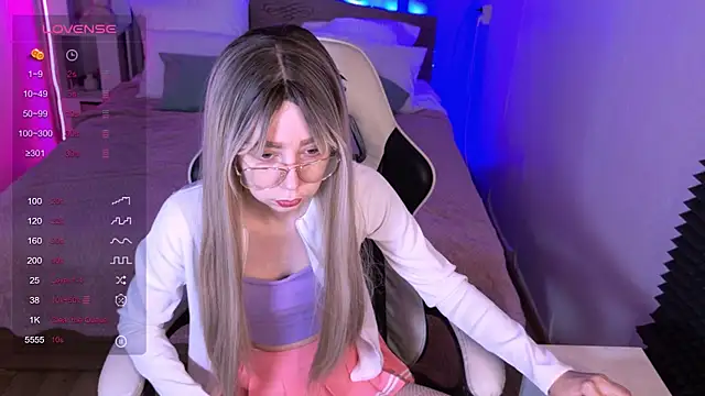 sofiisun online show from 11-28-25, 02:03