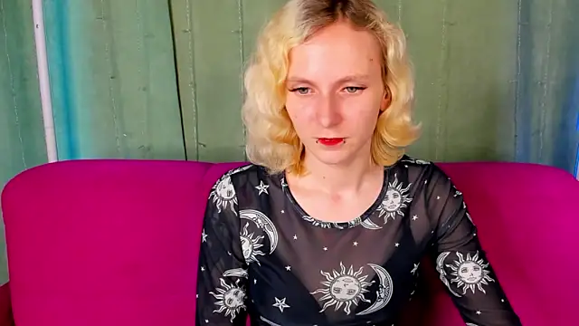 LikiLips online show from 06-10-26, 01:06