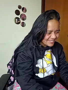 Snapshot of Miss__kendra_ chatting on 10-16-25, 11:44 Miss kendra online show from 10-16-25, 11:44