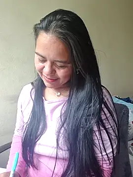 Snapshot of Miss__kendra_ chatting on 10-24-25, 02:24 Miss kendra online show from 10-24-25, 02:24