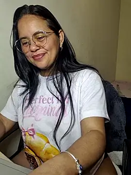 Snapshot of Miss__kendra_ chatting on 11-01-25, 02:57 Miss kendra online show from 11-01-25, 02:57