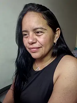 Snapshot of Miss__kendra_ chatting on 11-16-25, 05:07 Miss kendra online show from 11-16-25, 05:07