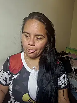 Snapshot of Miss__kendra_ chatting on 11-22-25, 03:49 Miss kendra online show from 11-22-25, 03:49