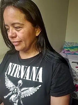 Snapshot of Miss__kendra_ chatting on 11-24-25, 03:45 Miss kendra online show from 11-24-25, 03:45