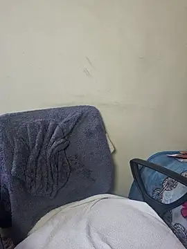 Snapshot of Miss__kendra_ chatting on 11-28-25, 02:09 Miss kendra online show from 11-28-25, 02:09