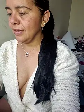 Snapshot of Miss__kendra_ chatting on 12-02-25, 06:36 Miss kendra online show from 12-02-25, 06:36