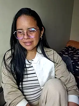 Snapshot of Miss__kendra_ chatting on 12-04-25, 01:20 Miss kendra online show from 12-04-25, 01:20