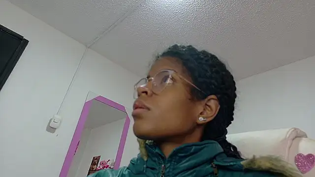 thianahorny online show from 03-10-26, 12:43