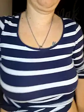 Snapshot of GeilesLuder36 chatting on 11-21-25, 06:17 GeilesLuder36 online show from 11-21-25, 06:17