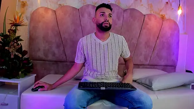 onlymen2025 online show from 10-08-25, 01:31