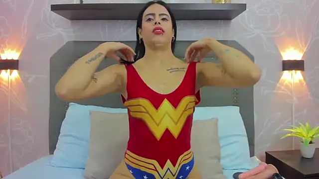 Snapshot of laura_maite_ chatting on 11-15-25, 12:13 laura maite online show from 11-15-25, 12:13