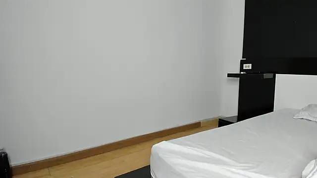 Snapshot of lustwhispers777 chatting on 10-24-25, 09:22 lustwhispers777 online show from 10-24-25, 09:22