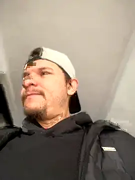 Nick Juniorr online show from 10-28-25, 05:48