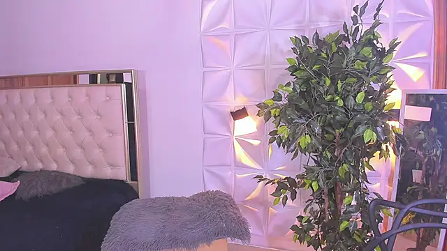 Snapshot of Ethan_thouse chatting on 10-27-25, 07:18 Ethan thouse online show from 10-27-25, 07:18