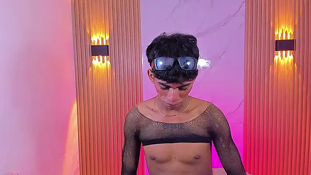 Snapshot of Ethan_thouse chatting on 11-20-25, 08:03 Ethan thouse online show from 11-20-25, 08:03