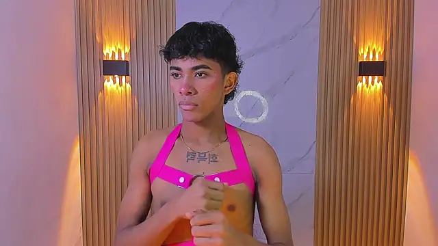 Snapshot of Ethan_thouse chatting on 11-26-25, 07:04 Ethan thouse online show from 11-26-25, 07:04