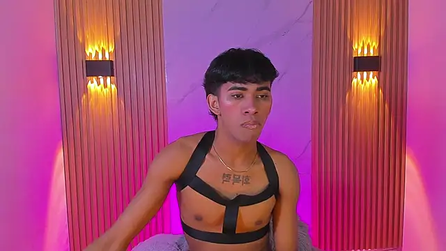 Snapshot of Ethan_thouse chatting on 11-27-25, 07:16 Ethan thouse online show from 11-27-25, 07:16