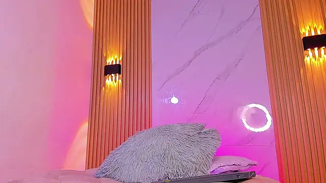 Snapshot of Ethan_thouse chatting on 11-28-25, 08:06 Ethan thouse online show from 11-28-25, 08:06