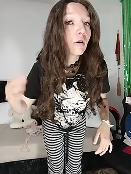 Lucy colee online show from 03-03-26, 04:57