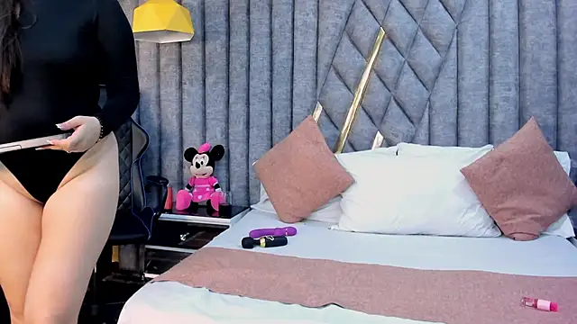 RousseWalker online show from 10-14-25, 09:15