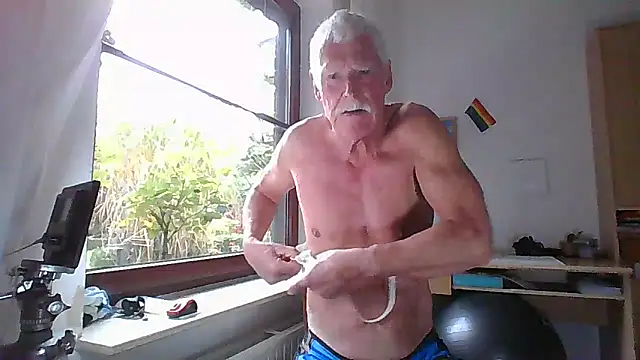 super-snoopy online show from 10-12-25, 08:46