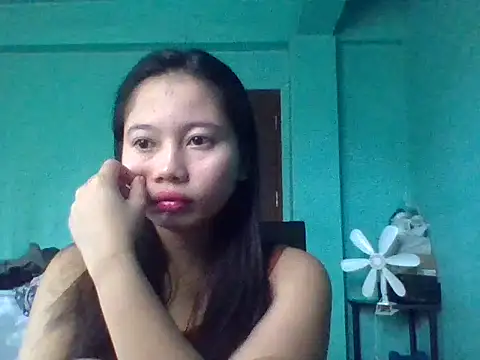 Snapshot of Baby_girl0516 chatting on 10-13-25, 02:22 Baby girl0516 online show from 10-13-25, 02:22