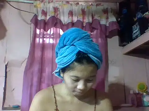 Snapshot of Baby_girl0516 chatting on 10-24-25, 05:59 Baby girl0516 online show from 10-24-25, 05:59