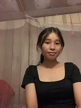 Snapshot of Han-han123 chatting on 10-08-25, 01:53 Han-han123 online show from 10-08-25, 01:53