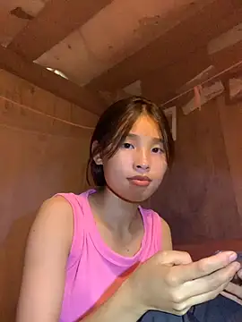 Snapshot of Han-han123 chatting on 10-10-25, 05:50 Han-han123 online show from 10-10-25, 05:50