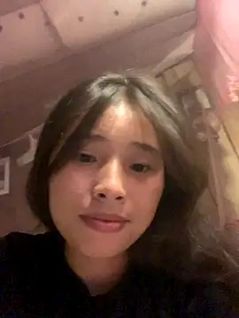 Snapshot of Han-han123 chatting on 10-27-25, 01:59 Han-han123 online show from 10-27-25, 01:59