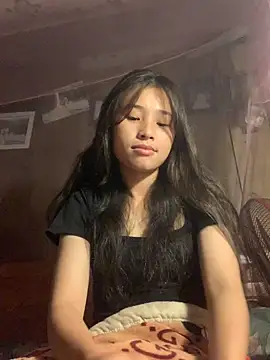 Snapshot of Han-han123 chatting on 11-10-25, 01:32 Han-han123 online show from 11-10-25, 01:32