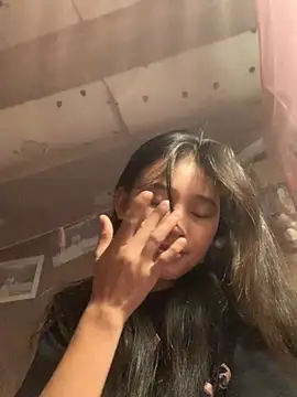 Snapshot of Han-han123 chatting on 11-16-25, 09:53 Han-han123 online show from 11-16-25, 09:53