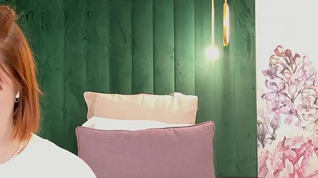 ClaireMathis online show from 03-31-26, 02:39