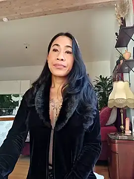 Snapshot of bianca_bellamy chatting on 10-18-25, 08:37 bianca bellamy online show from 10-18-25, 08:37