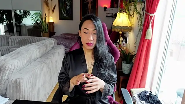 Snapshot of bianca_bellamy chatting on 05-12-26, 07:05 bianca bellamy online show from 05-12-26, 07:05