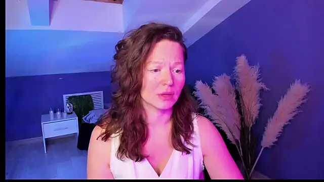 AuroraBorealis   online show from 12-22-25, 10:12